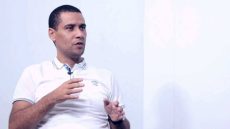 ترحيل محمد بودريقة إلى المغرب وتسليمه للسلطات القضائية بمطار محمد الخامس