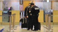 أمن مطار طنجة يوقف إسباني مطلوب دوليا في قضية مخدرات