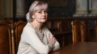 اغتيال سياسية أوكرانية بارزة برصاصة في الرأس