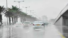 نشرة إنذارية: زخات رعدية وهبات رياح قوية مرتقبة يومي الخميس والجمعة بعدد من مناطق المملكة