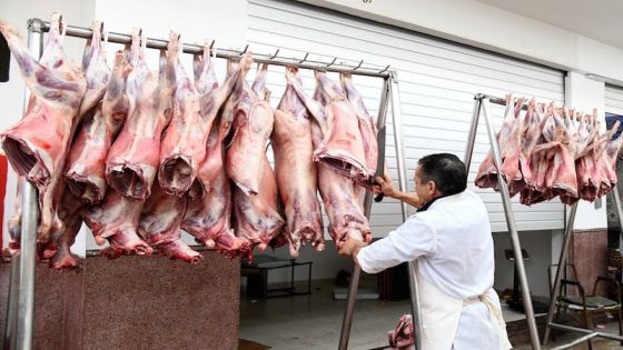 المغرب يعزز أمنه الغذائي باستيراد لحوم الماعز والأغنام من الأرجنتين