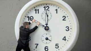 المغرب يعود إلى توقيت (GMT+1) بعد رمضان