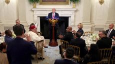 ترامب يستضيف حفل إفطار بالبيت الأبيض بحضور سفير المغرب يوسف العمراني