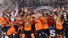 نهضة بركان يتوج بلقب البطولة الاحترافية المغربية