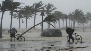 نشرة إنذارية: زخات رعدية مصحوبة بهبات رياح مرتقبة بعدد من مناطق المملكة