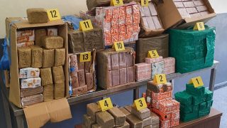 مولاي بوسلهام.. إحباط محاولة تهريب خمسة أطنان من مخدر الشيرا