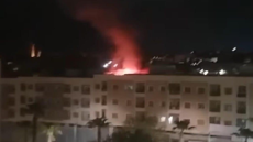 حريق مهول يلتهم محلات “الجوطية” في باب جديد بمكناس دون خسائر بشرية