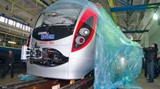 قطارات كورية مزدوجة الطابق تعزز شبكة النقل السككي في المغرب