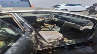 سيارة مهجورة منذ أكثر من عقد تتحول إلى بؤرة خطر في قلب أنفا بالدار البيضاء