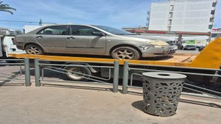 بتعليمات من العامل عزيز دادس: حجز سيارة مهجورة شكلت تهديدًا أمنيًا في قلب أنفا بالدار البيضاء
