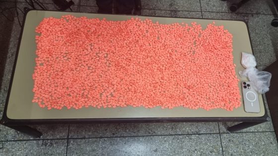 توقيف شخص بحوزته 4400 قرص “إكستازي” وكمية من الكوكايين في الدار البيضاء