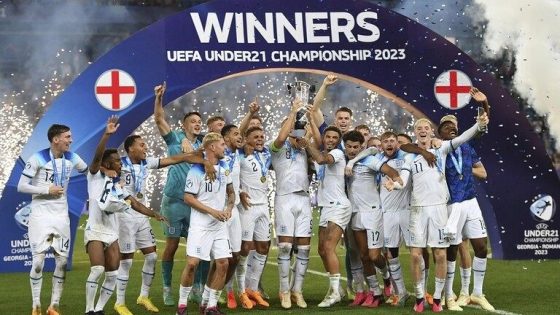إنجلترا تتوج بلقب كأس أمم أوروبا لأقل من 21 سنة بعد فوز مثير على ألمانيا