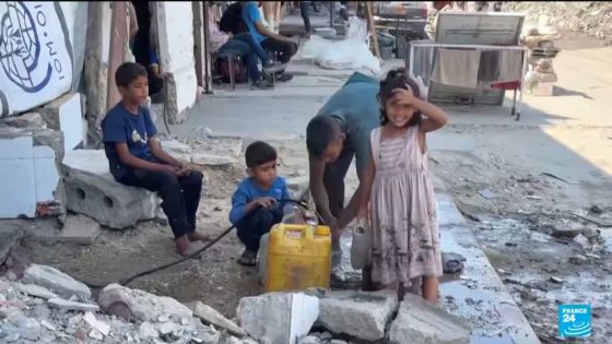 Gaza sous les bombes : un camp de déplacés pulvérisé, des dizaines de morts à Khan Younès