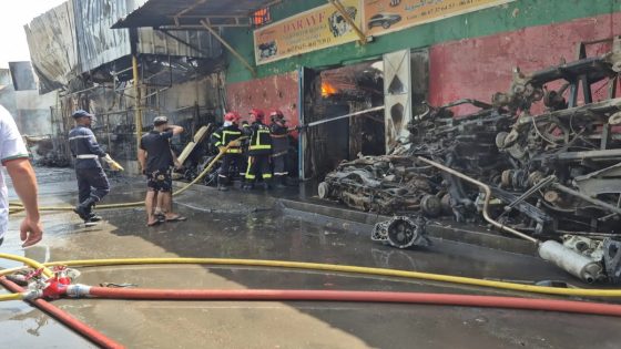حريق مهول بسوق لافيراي بالدار البيضاء يثير الذعر ويتسبب في خسائر مادية جسيمة
