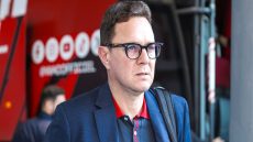 حادث خطير في أمريكا يُصيب مدرب وطبيب نادي الوداد