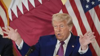 ترامب يحذر إيران: “أي هجوم سيقابل برد غير مسبوق من القوات الأميركية”