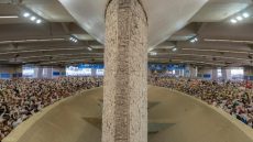 أول أيام التشريق.. الحجاج يواصلون رمي الجمرات الثلاث