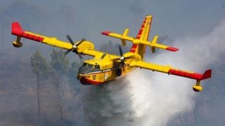 إقليم أزيلال .. السيطرة على حريق غابة آيت إصحى بعد تدخل طائرتي “كنادير”