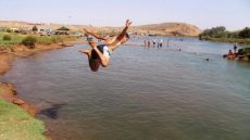 حملات تحسيسية للتوعية بمخاطر السباحة في السدود والبحيرات خلال فصل الصيف