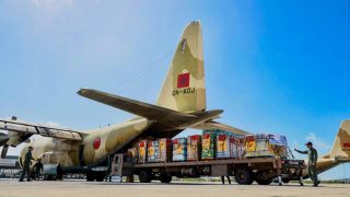 وصول أولى طائرات المساعدات المغربية إلى غزة تنفيذًا لتعليمات جلالة الملك محمد السادس