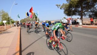 كمال محروك وسلمى حريري يفوزان بلقب كأس العرش للدراجات على الطريق