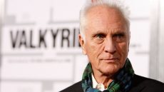 نجم أفلام سوبرمان.. وفاة الممثل البريطاني تيرينس ستامب