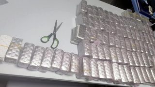 إحباط محاولة تهريب 54 ألف قرص مخدر بمركز باب سبتة وتوقيف مشتبه فيه