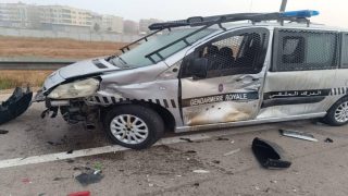 حادث سير خطير ينجو منه عناصر الدرك الملكي بتيط مليل دون إصابات