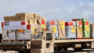 بتعليمات ملكية.. المغرب يستعد لإرسال شحنة مساعدات إنسانية جديدة إلى غزة