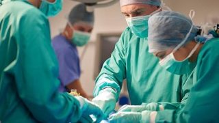 مؤسسة محمد السادس للعلوم والصحة تنجح في أول عملية زراعة كلية مع عدم توافق فصائل الدم