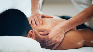 حملة صارمة بأكادير.. إغلاق صالونات تدليك غير مرخصة وملاحقة المخالفين