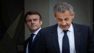 محامي ساركوزي: موكلي لن يطلب العفو من ماكرون