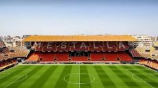 تأجيل مباراة فالنسيا وريال أوفييدو بسبب سوء الأحوال الجوية