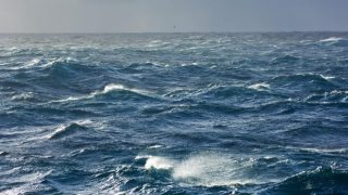 اكتشاف خزان جوفي ضخم للمياه العذبة تحت المحيط الأطلسي