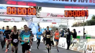 إلياس فيفا وليكينا أمباو يتوجان بلقب سباق 10 كلم الدولي بالدار البيضاء