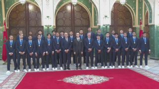 بتعليمات سامية من جلالة الملك، صاحب السمو الملكي ولي العهد الأمير مولاي الحسن يترأس حفلا أقامه جلالته على شرف أعضاء المنتخب الوطني للشباب