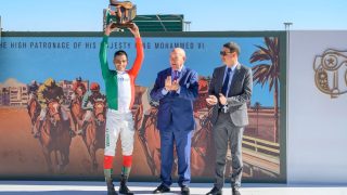 تتويج الفرس “أغادور” بالجائزة الكبرى لصاحب الجلالة الملك محمد السادس للخيول الإنجليزية الأصيلة