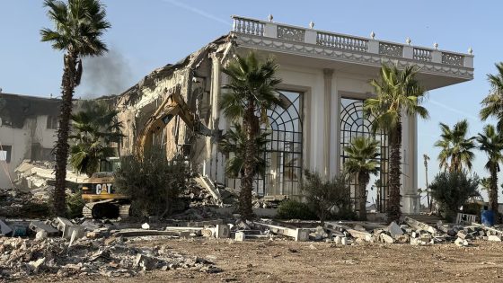 السلطات تهدم الجزء الثاني من قصر الضيافة ببوسكورة