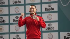 المغربي سعيد أوبايا يُتوج بالميدالية الفضية في بطولة العالم للكاراتيه