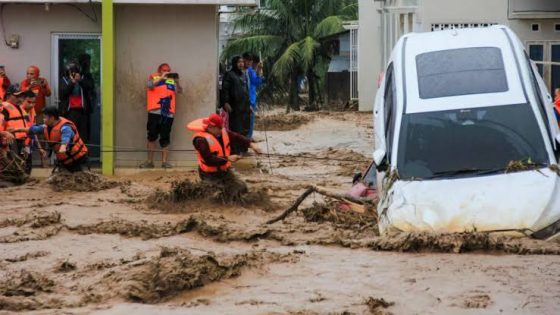 إندونيسيا.. أكثر من ألف قتيل ومليون نازح بسبب الفيضانات والانهيارات الأرضية