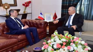 فرنسا تشكر المغرب بعد تسليم مطلوبَين بارزَين في شبكة إجرامية دولية