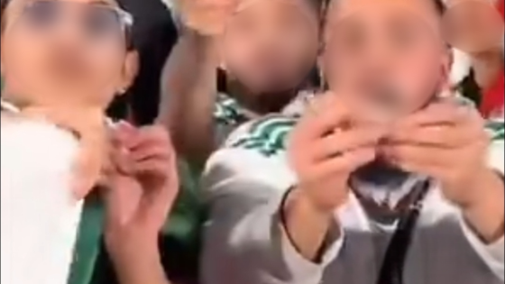 الدار البيضاء.. توقيف مشجع جزائري بسبب تمزيق أوراق نقدية مغربية