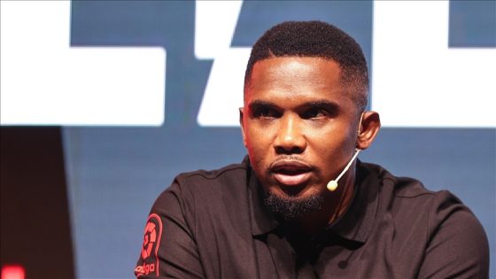 “بعد هجومه على الاتحاد الإفريقي” .. إيقاف صامويل إيتو 4 مباريات وتغريمه 20 ألف دولار