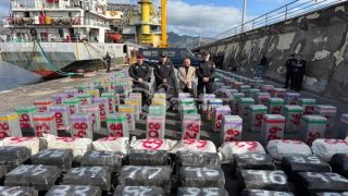 إسبانيا تفكك شبكة لتهريب الكوكايين وتحجز 2.5 طن منه