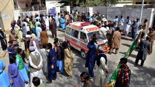 باكستان.. مقتل أكثر من 30 شخصا في تفجير انتحاري بمسجد شيعي في إسلام أباد