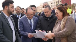 وزير الصحة يزور مشروع المركز الاستشفائي الجامعي بالعيون للاطلاع على تقدم الأشغال