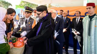 جلالة الملك يعطي بسلا انطلاقة العملية الوطنية “رمضان 1447” التي سيستفيد منها أزيد من 4,3 ملايين شخص