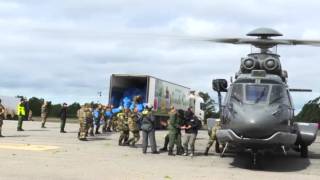 توزيع مساعدات إنسانية للمتضررين من الفيضانات في دوار درقاوة – العروسيين