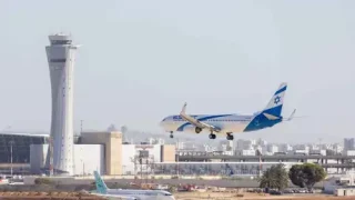 طائرة “ويز إير” تعود إلى إسرائيل بعد تهديد أمني مشتبه به على متنها