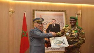 وفد عسكري من مالي يزور المغرب لتعزيز التعاون العسكري بين البلدين
